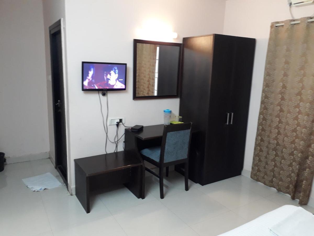 Hôtel Seaqueen Residency à Chennai Extérieur photo